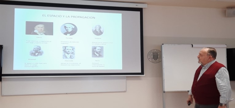 Charla UPV 11/12/25 Antenas Multibanda con Trampas 2da.parte por EA5ND